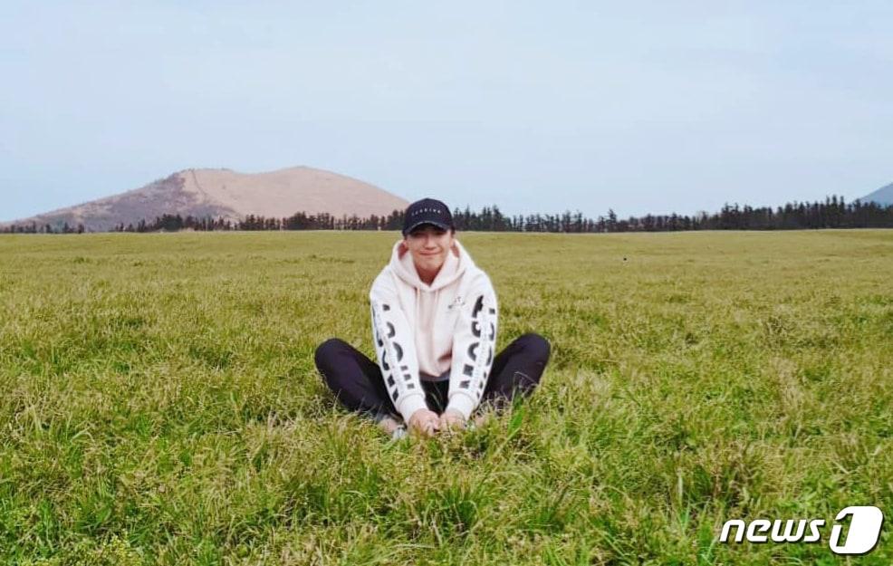 본문 이미지 - 지난 6일 저녁 제주대학교 사거리에서 발생한 4중 추돌 사고 당시 현장에 뛰어들어 구조작업을 벌인 제주대학교 학생 이영호씨.(이영호씨 제공)2021.4.7/뉴스1ⓒ News1