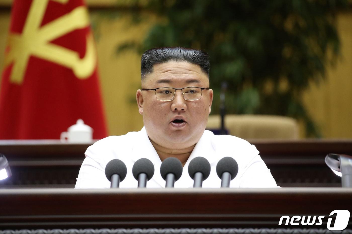 본문 이미지 - (평양 노동신문=뉴스1) = 북한 김정은 노동당 총비서가 전날인 8일 제6차 당 세포비서대회에서 결론과 폐회사를 했다고 당 기관지 노동신문이 9일 보도했다.[국내에서만 사용가능. 재배포 금지. DB 금지. For Use Only in the Republic of Korea. Redistribution Prohibited] rodongphoto@news1.kr