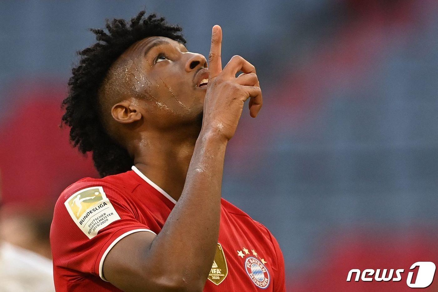 또 다시 우승을 경험하는 킹슬리 코망 ⓒ AFP=뉴스1