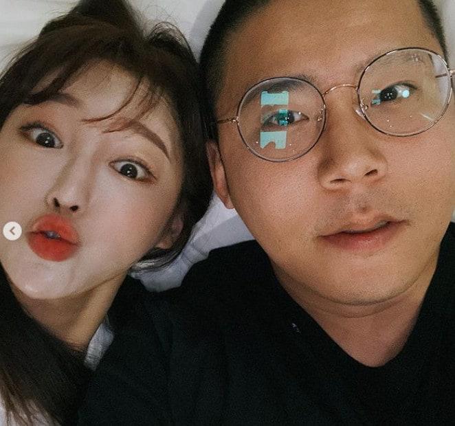 본문 이미지 - BJ 외질혜(왼쪽) 철구 / 사진=외질혜 인스타그램 ⓒ 뉴스1