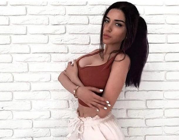 본문 이미지 - 친엄마를 살해한 혐의를 받고 있는 몰도바의 안나 레즈코비치. (더선 갈무리) ⓒ 뉴스1