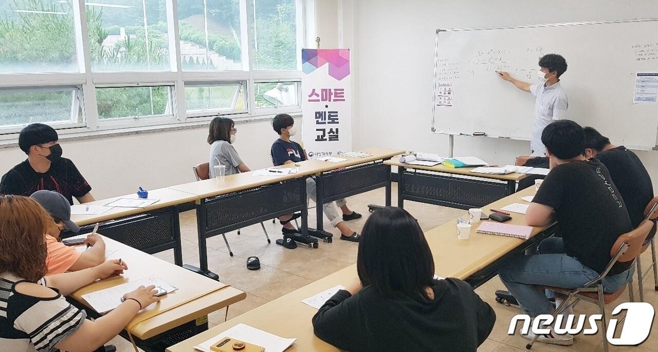 본문 이미지 - 증평군 검정고시반.ⓒ 뉴스1