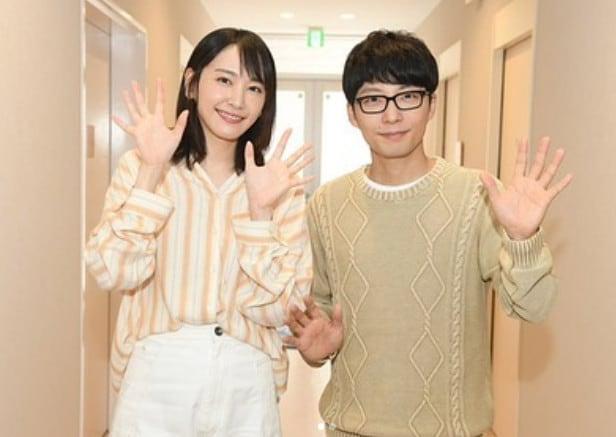 본문 이미지 - 아라가키 유이(왼쪽) 호시노 겐/ 사진=호시노 겐 인스타그램 ⓒ 뉴스1