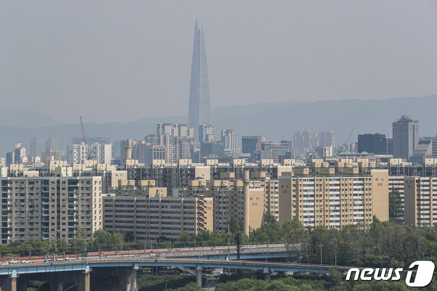 <자료 사진> 서울 용산구에서 바라본 압구정동 현대아파트 단지일대 모습. 20215.3/뉴스1 ⓒ News1 성동훈 기자