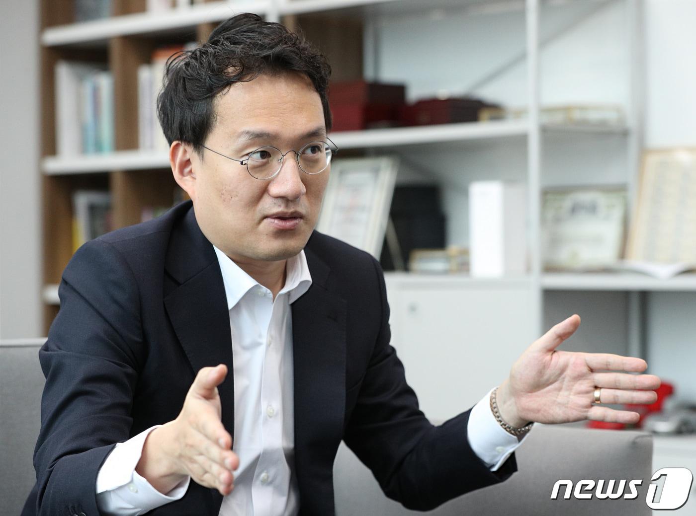 본문 이미지 - 김형식 크래프트 테크놀로지 대표가 4일 오후 서울 여의도 크래프트 테크놀로지 사무실에서 뉴스1과 인터뷰를 하고 있다. 2021.5.4/뉴스1 ⓒ News1 신웅수 기자