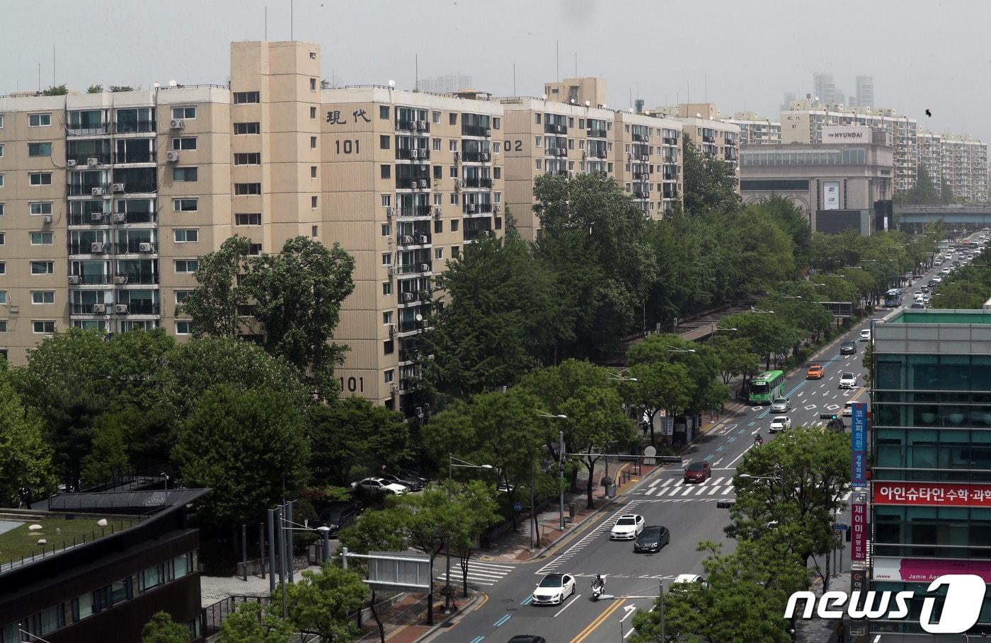 본문 이미지 - 사진은 이날 강남구 압구정 현대아파트 모습. 2021.5.7/뉴스1 ⓒ News1 박세연 기자