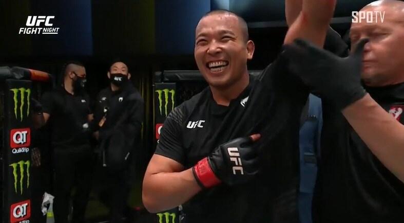 본문 이미지 - 박준용이 UFC 3연승을 질주했다.(SPOTV 방송화면 캡처)ⓒ 뉴스1