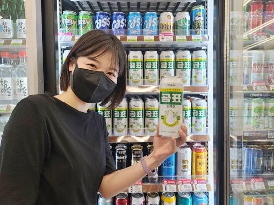 본문 이미지 - 곰표 밀맥주(사진제공=CU)ⓒ 뉴스1