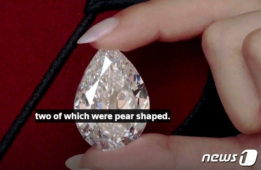 본문 이미지 - 이번 경매에 나오는 다이아몬드 - 소더비 홈피 갈무리