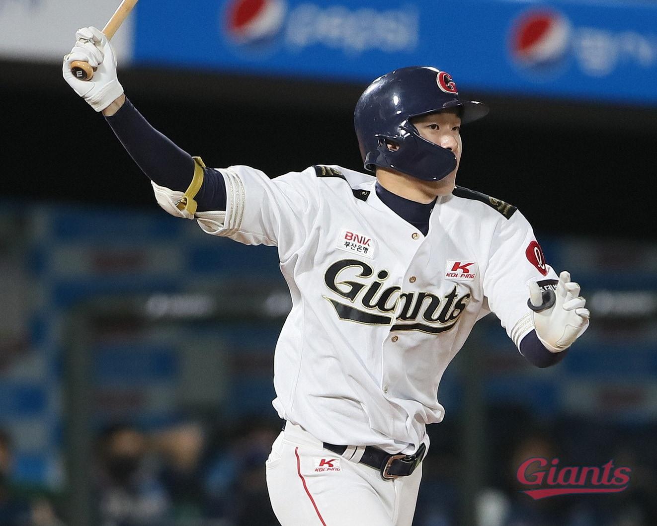 본문 이미지 - 롯데 나승엽이 상무에 입대한다.&#40;롯데 자이언츠 제공&#41; ⓒ 뉴스1