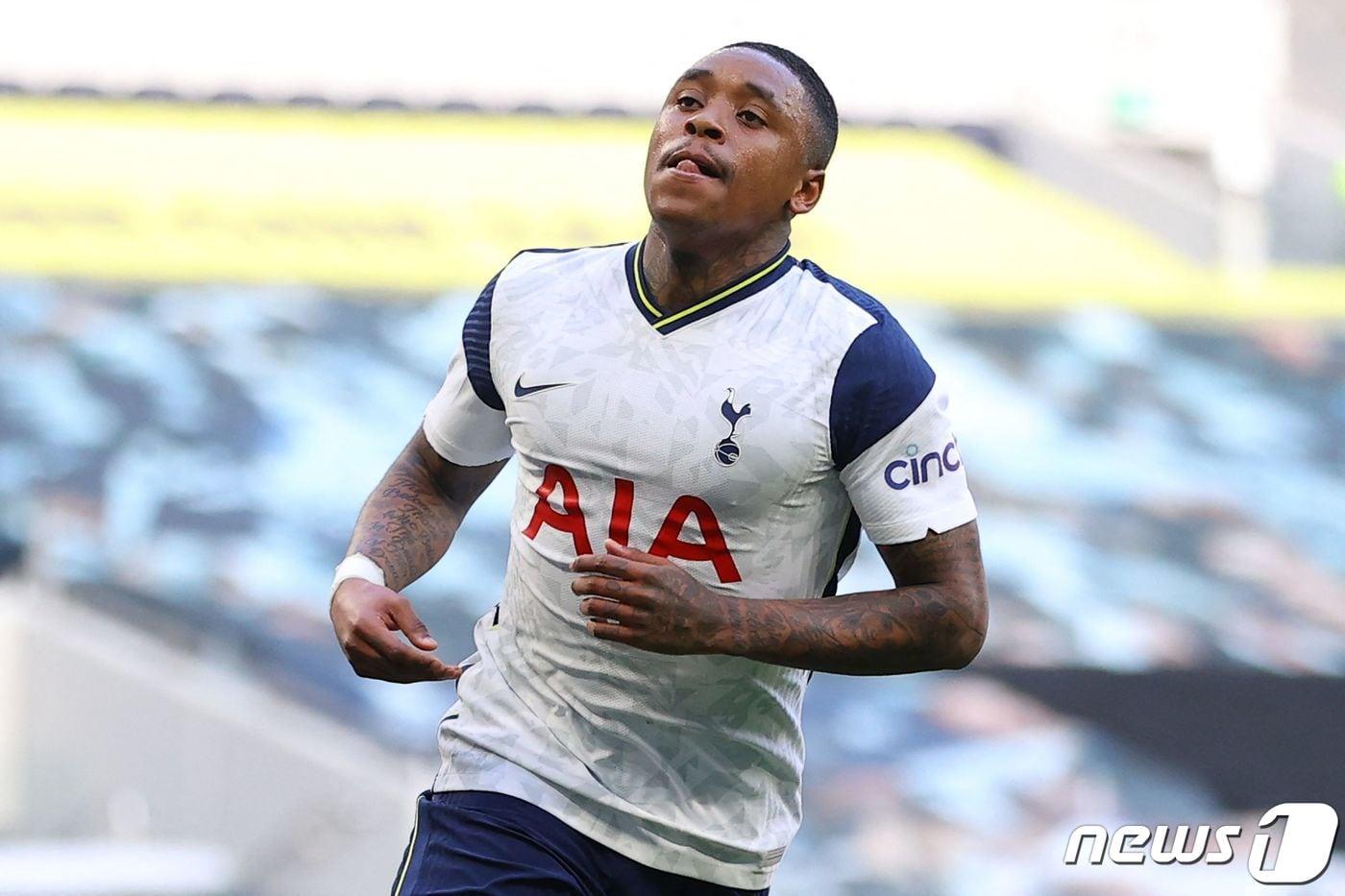 스티븐 베르바인의 아약스 이적설이 불거졌다.ⓒ AFP=뉴스1