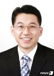본문 이미지 - 6·1 지방선거에서 충북 청주시장 선거 출마를 선언한 더불어민주당 허창원 충북도의회 의원. ⓒ 뉴스1