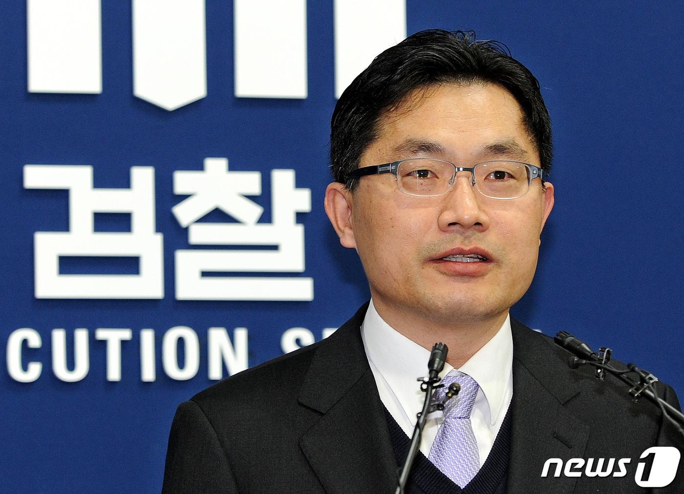 본문 이미지 - 법무부가 4일 오후 발표한 검사장급 이상 검찰 고위 간부들의 승진·전보 인사에서 이정수 법무부 검찰국장이 서울중앙지검장에 임명됐다. (뉴스1 DB) 2021.6.4/뉴스1