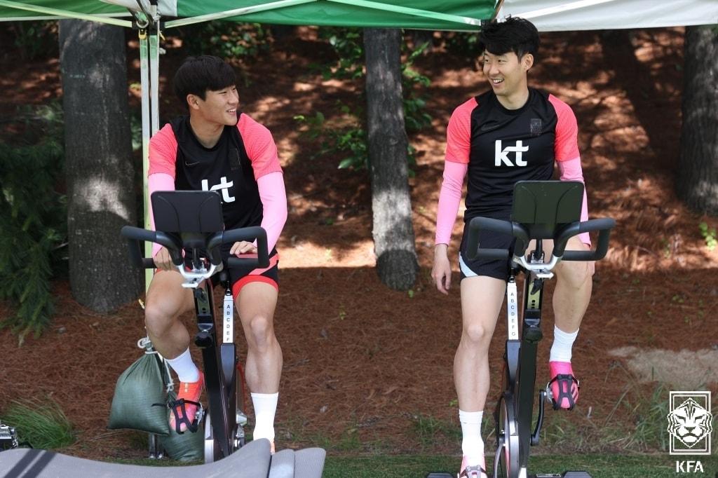 본문 이미지 - 정상빈(왼쪽)(대한축구협회 제공)ⓒ 뉴스1