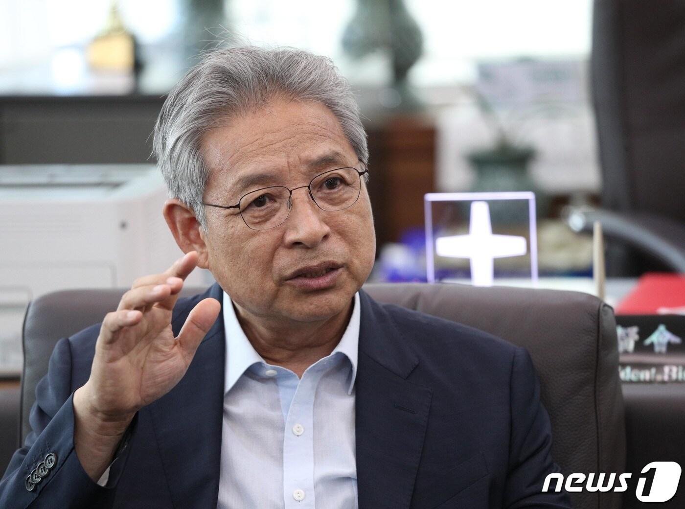 본문 이미지 - 이철 기독교대한감리회 감독회장이 13일 오후 서울 광화문 감리회관에서 뉴스1과 인터뷰를 하고 있다. /뉴스1 ⓒ News1 신웅수 기자