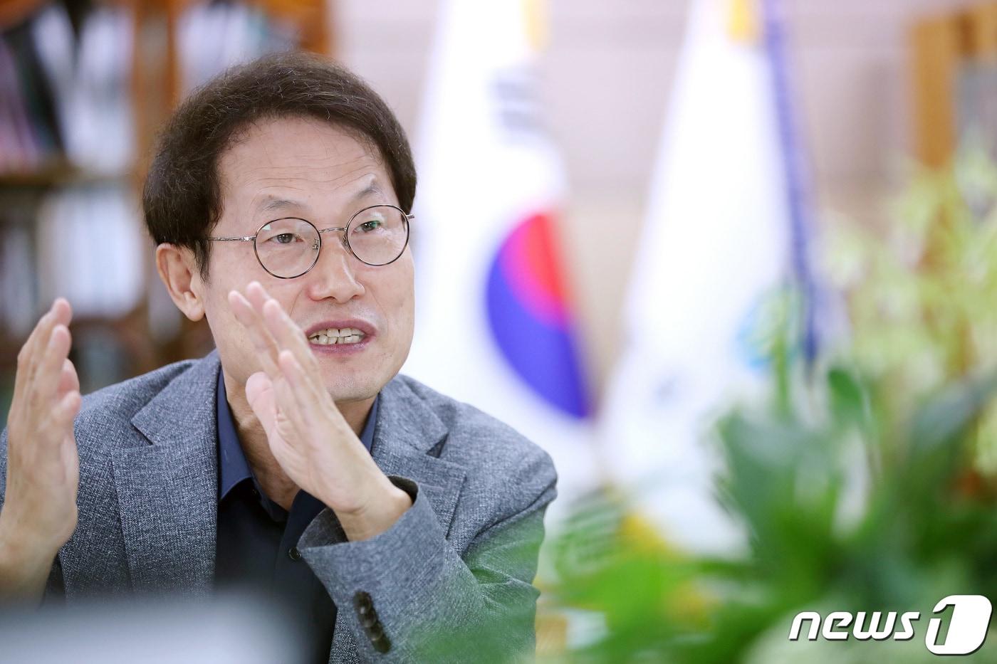 본문 이미지 - 조희연 서울시교육감이 서울 종로구 서울시교육청에서 뉴스1과 인터뷰하고 있다. 2021.7.13/뉴스1 ⓒ News1 임세영 기자