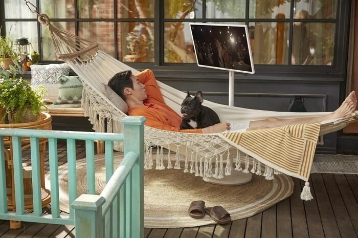 본문 이미지 - LG전자가 신개념 무선 프라이빗 스크린 LG 스탠바이미를 선보인다.(LG전자 제공)ⓒ 뉴스1