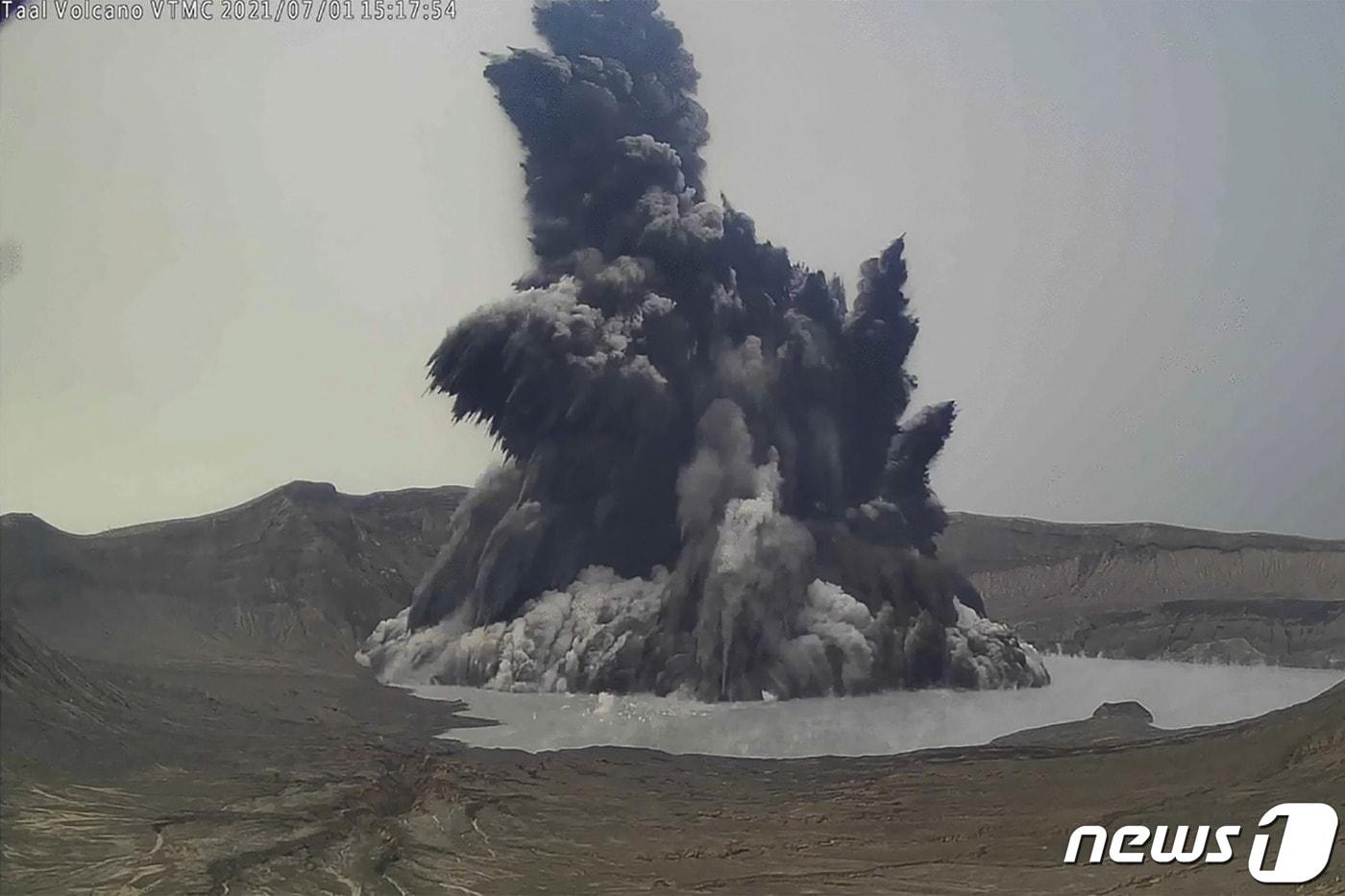 본문 이미지 - 필리핀 탈 화산 ⓒ AFP=뉴스1