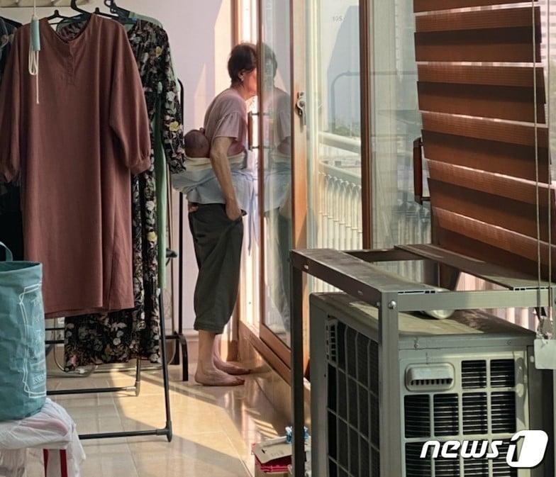 본문 이미지 - 맘카페 등에서 논란을 불러온 문제 모습.(독자제공)ⓒ 뉴스1