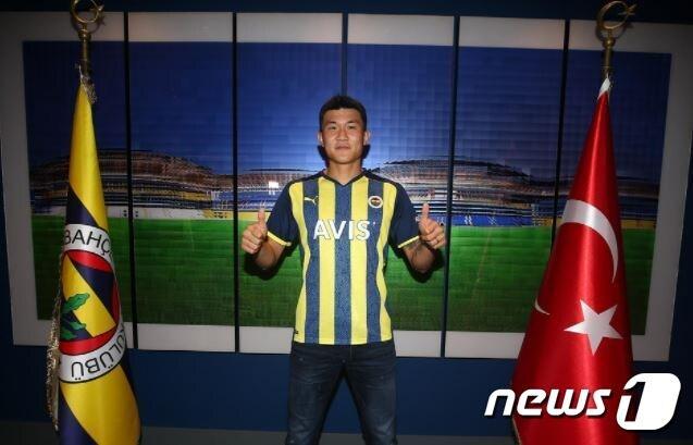 본문 이미지 - 페네르바체 입단을 확정한 김민재(페네르바체 제공)ⓒ 뉴스1