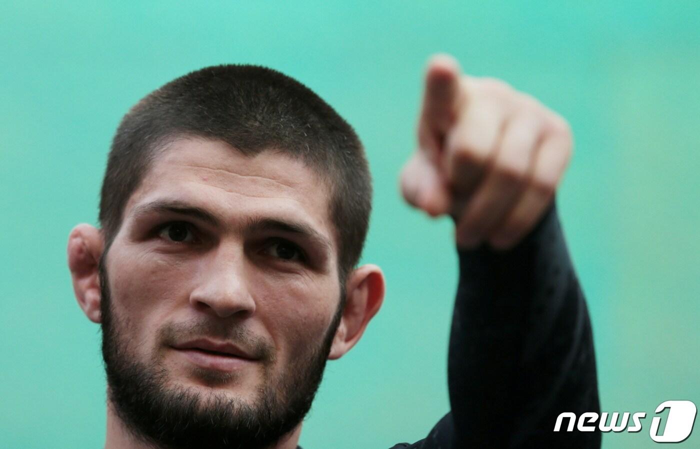 하빕 누르마고메도프가 축구선수로 전향했다. ⓒ 로이터=뉴스1