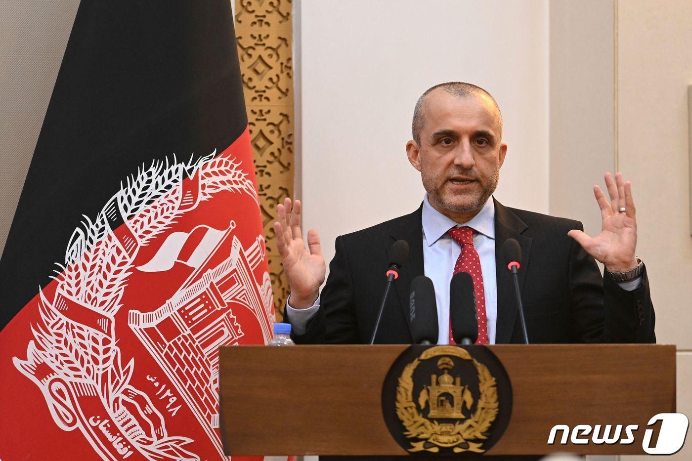 암룰라 살레 아프가니스탄 제1부통령이 4일(현지시간) 아프간 수도 카불 대통령궁에서 발언을 하고 있다. 2021.08.04 ⓒ AFP=뉴스1