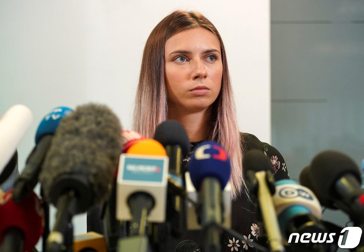 5일(현지시간) 폴란드로 망명을 신청한 벨라루스의 단거리 육상 선수 크리스티나 치마누스카야(24)가 폴란드 바르샤바에서 열린 기자회견에 참석했다. ⓒ 로이터=뉴스1 ⓒ News1 서한샘 기자