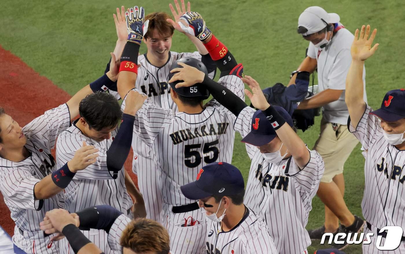 일본은 2020 도쿄 올림픽 야구 전승 우승을 차지했다. ⓒ AFP=뉴스1