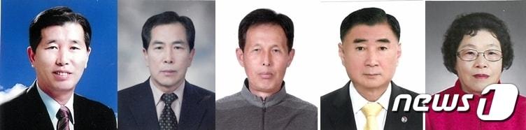 본문 이미지 -  제37회 고창군민의장  수상자들. 왼쪽부터 문화체육장 박세근, 공익장 이진수, 산업근로장 정재용, 애향장 임정호, 효행장 홍유한씨.ⓒ 뉴스1