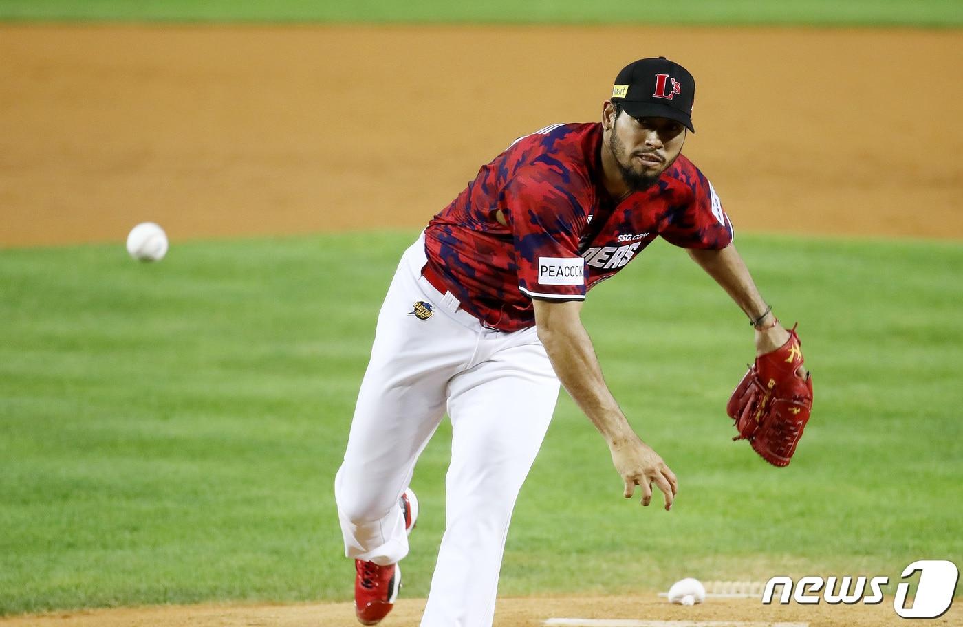 부상 복귀를 앞둔 SSG 랜더스의 윌머 폰트. /뉴스1 ⓒ News1 박지혜 기자