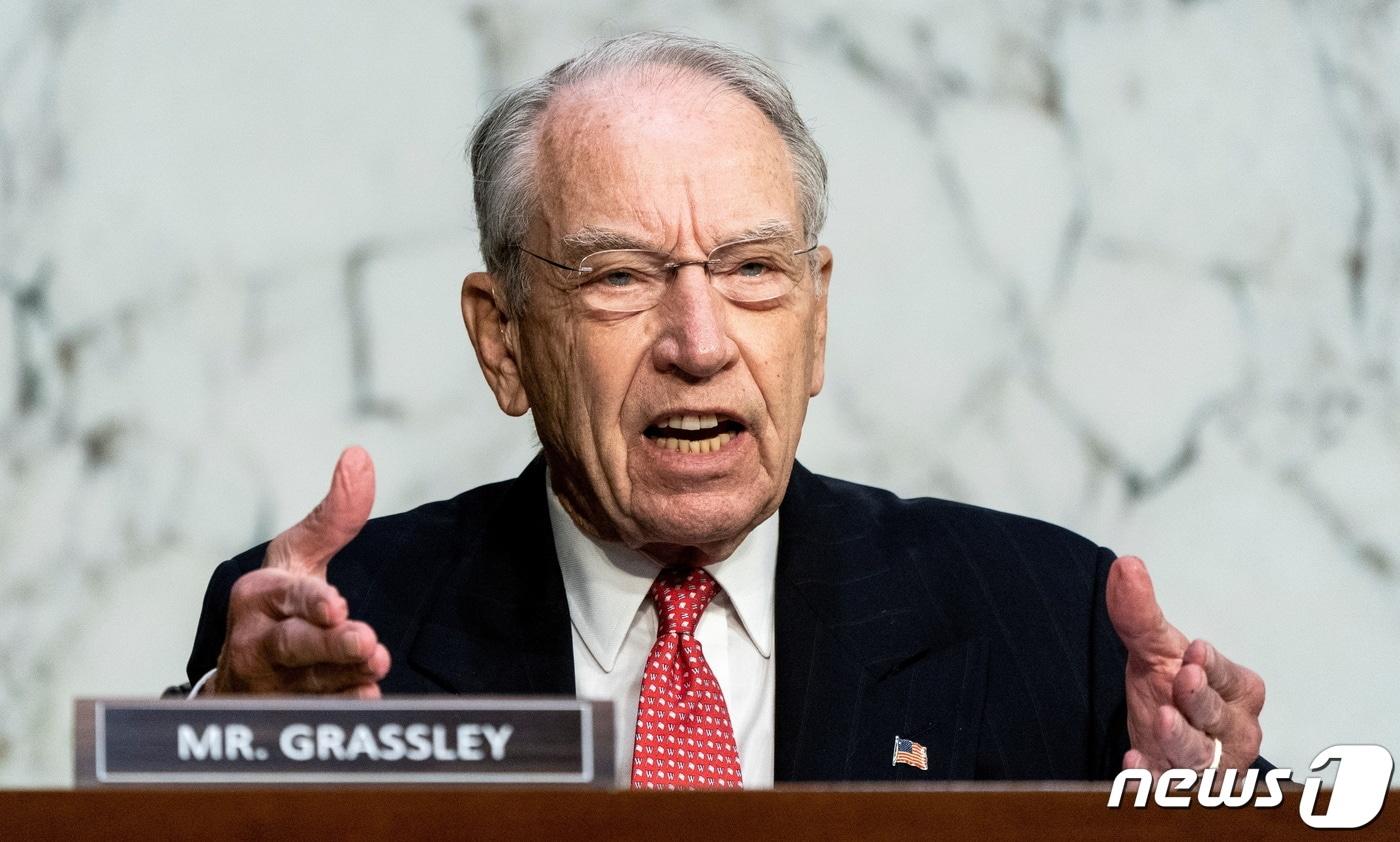 8선 고지 도전에 나선 88세 최고령 美 상원의원 - 뉴스1