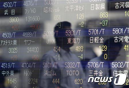 본문 이미지 - 도쿄 증권거래소. ⓒ 로이터=뉴스1