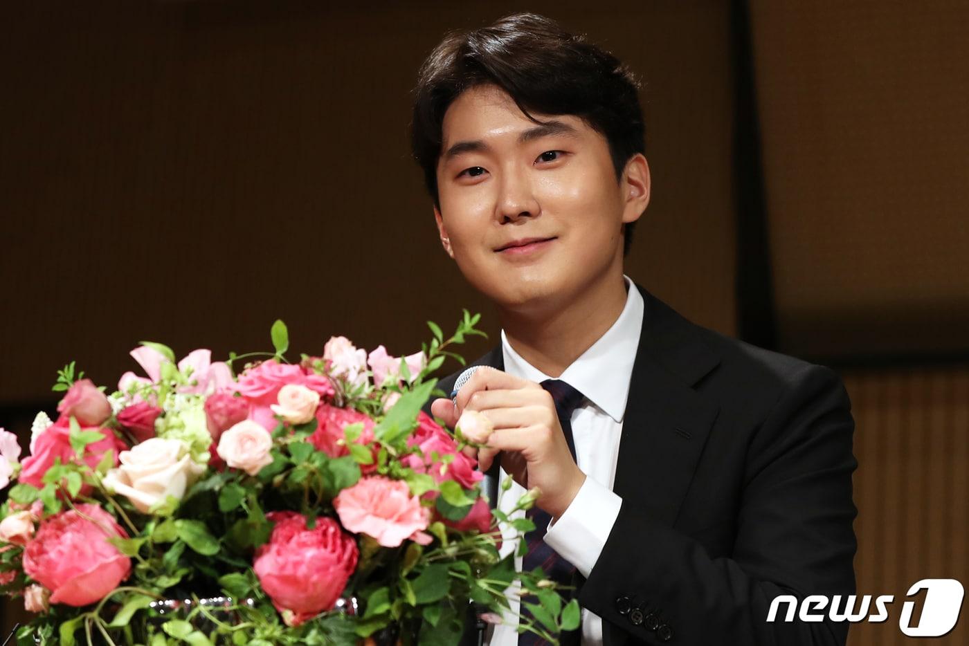 본문 이미지 - 피아니스트 조성진 ⓒ 뉴스1 민경석 기자