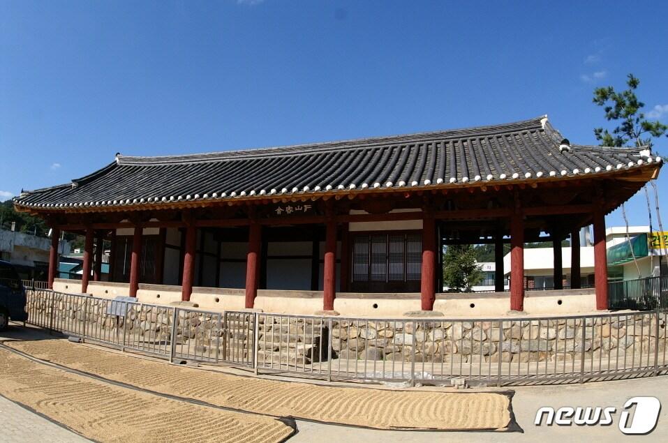 본문 이미지 - 보은군 회인면 소재 충북도 유형문화재 116호 인산객사.ⓒ 뉴스1