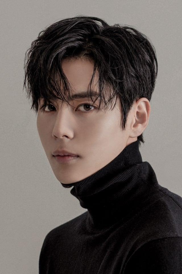 본문 이미지 - 가수 겸 배우 이수웅/ 사진제공=스튜디오 산타클로스 ⓒ 뉴스1