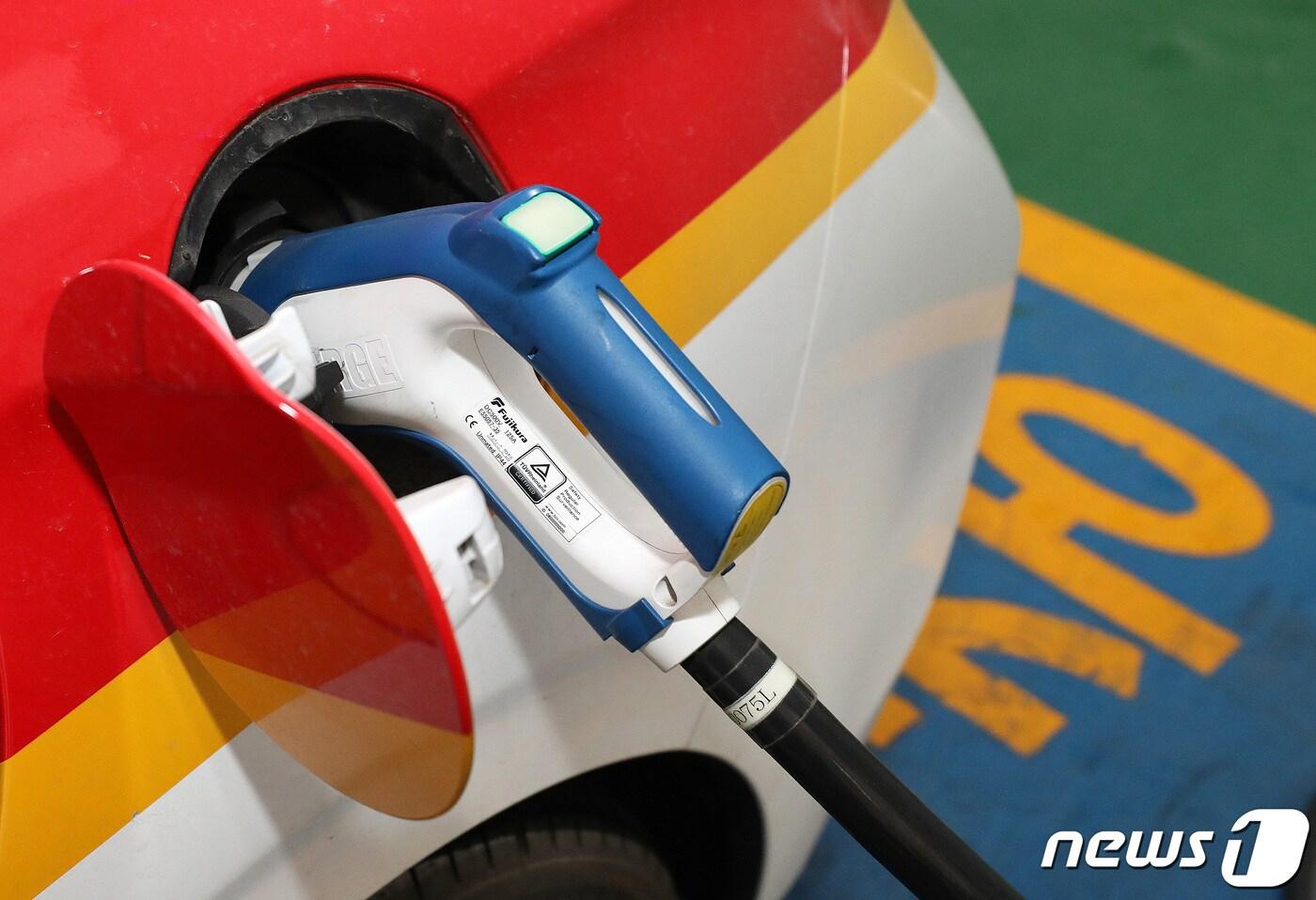 서울 중구 한국전력공사 서울본부 전기차충전소. /뉴스1 ⓒ News1 박세연 기자