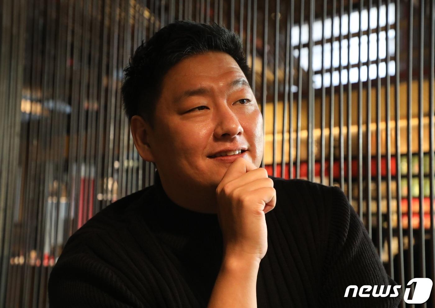 본문 이미지 - 시드 김(김호식) IW그룹 콘텐츠 이사가 지난해 12월31일 <뉴스1>과 인터뷰를 하고 있다.2021.12.31/ⓒ 뉴스1 노경민 기자