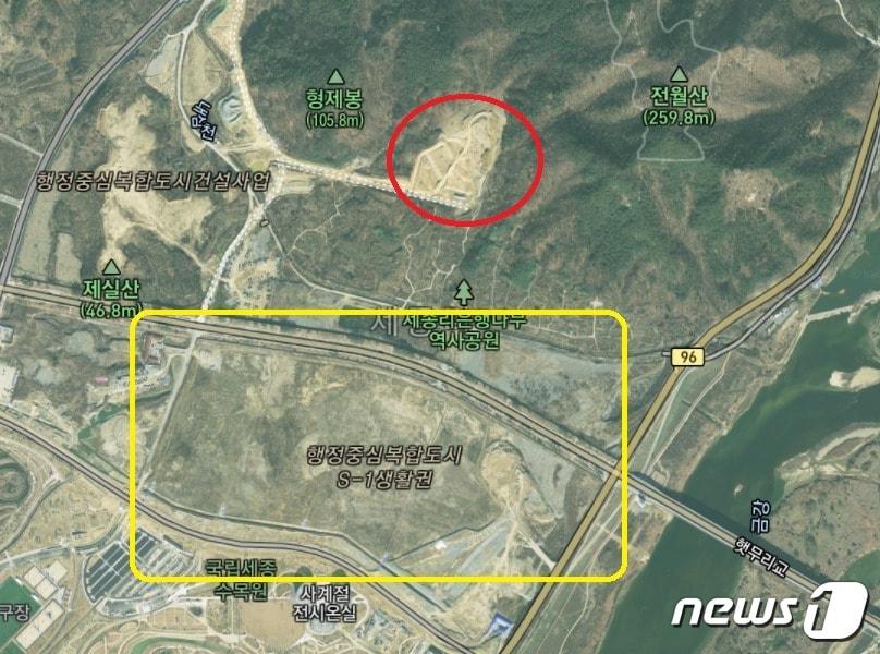 본문 이미지 - 한국불교문화체험관(빨간 원내)이 들어서는 전월산 자락과 국회 세종의사당(노란 선 내) 입주 부지.ⓒ 뉴스1