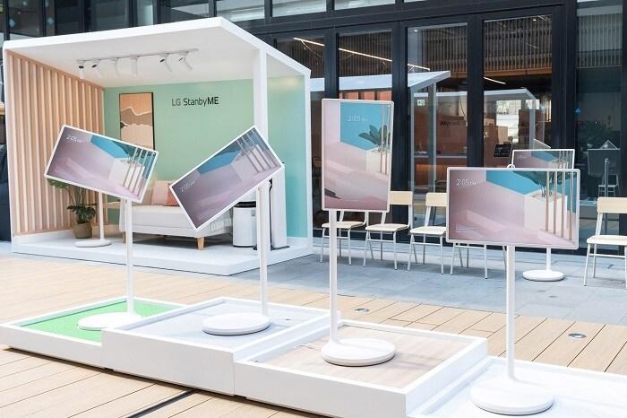 본문 이미지 - LG전자 스탠바이미가 해외 MZ고객 공략을 시작했다.(LG전자 제공)ⓒ 뉴스1
