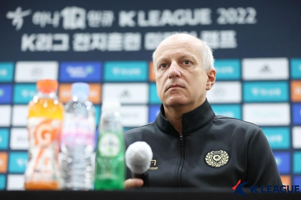 본문 이미지 - 대구FC의 가마 감독 (한국프로축구연맹 제공) ⓒ 뉴스1