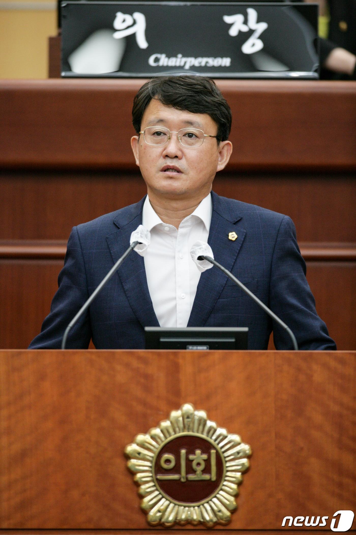 본문 이미지 - 김성수 전북도의원이 임시회에서 5분 발언을 하고 있다.(의회제공, 재판매 및 DB금지)2026.1.26/뉴스1