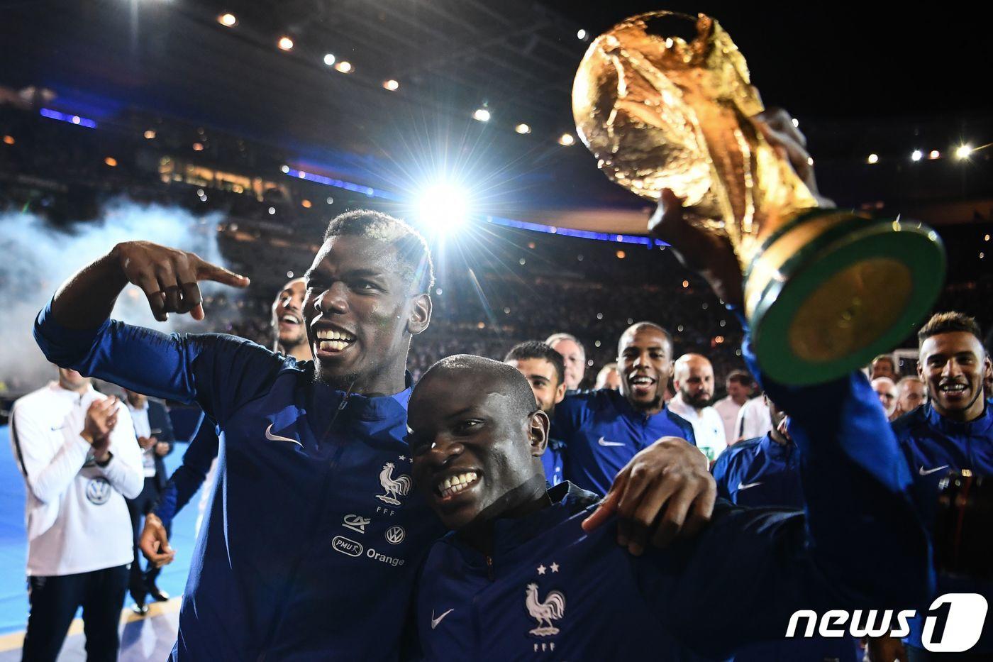 포그바(왼쪽) 캉테 ⓒ AFP=뉴스1