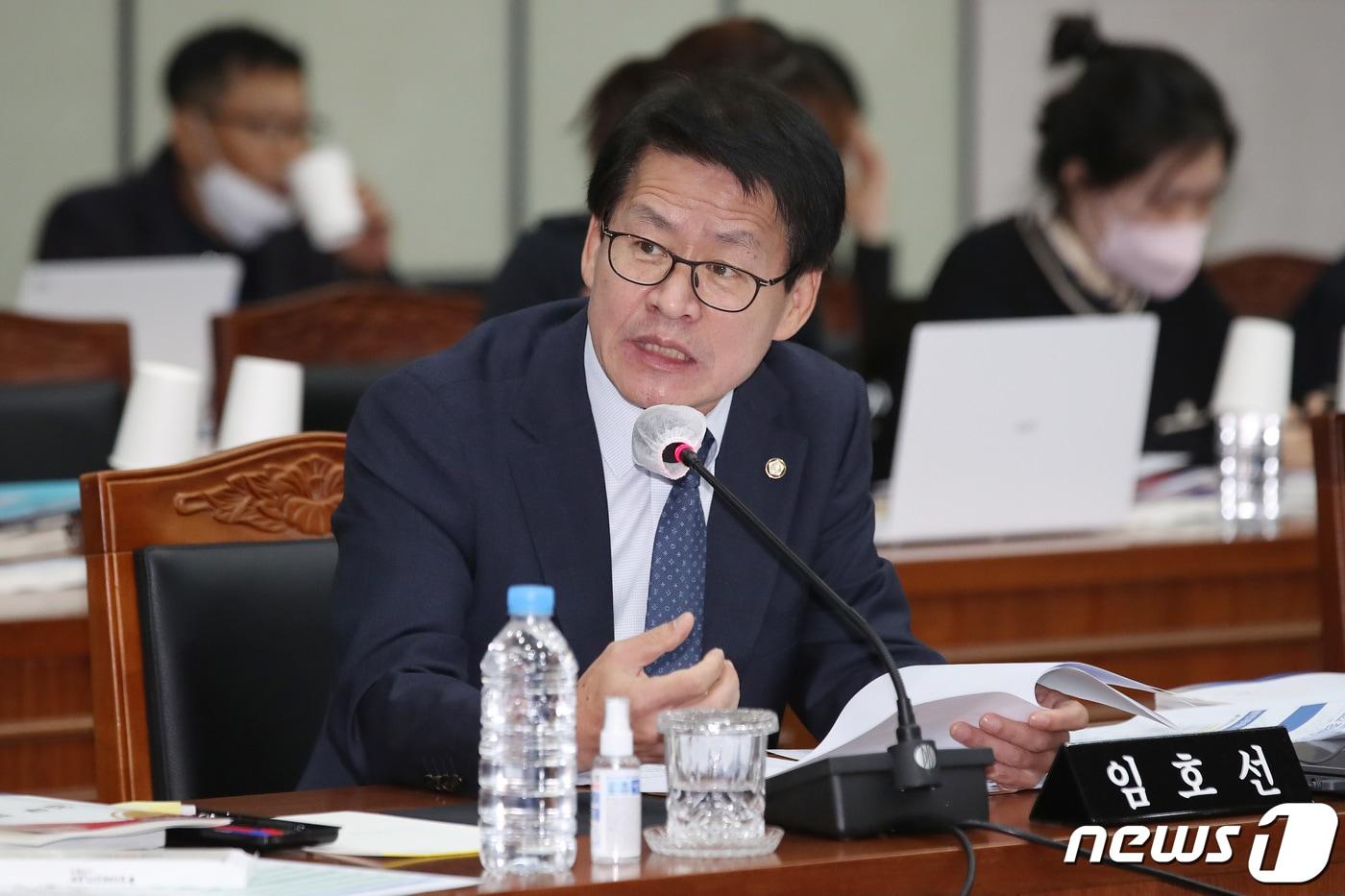 본문 이미지 - 7일 국회 임호선 의원은 충북 음성군 금왕읍 무극지구가 농림축산식품부의 농촌공간정비사업에 선정됐다고 밝혔다. 사진은 임 의원.(자료사진)/뉴스1 ⓒ News1 공정식 기자