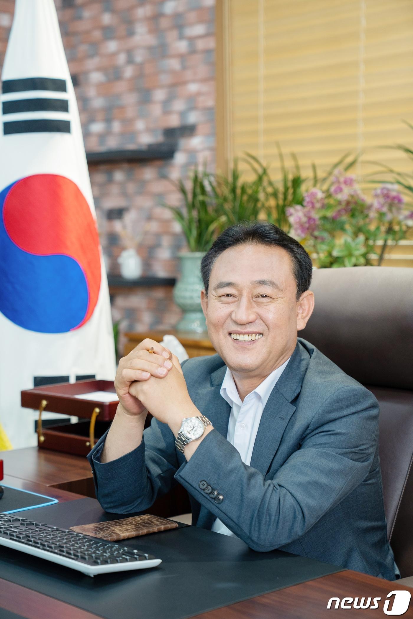 본문 이미지 - 이충우 여주시장(여주시 제공) 