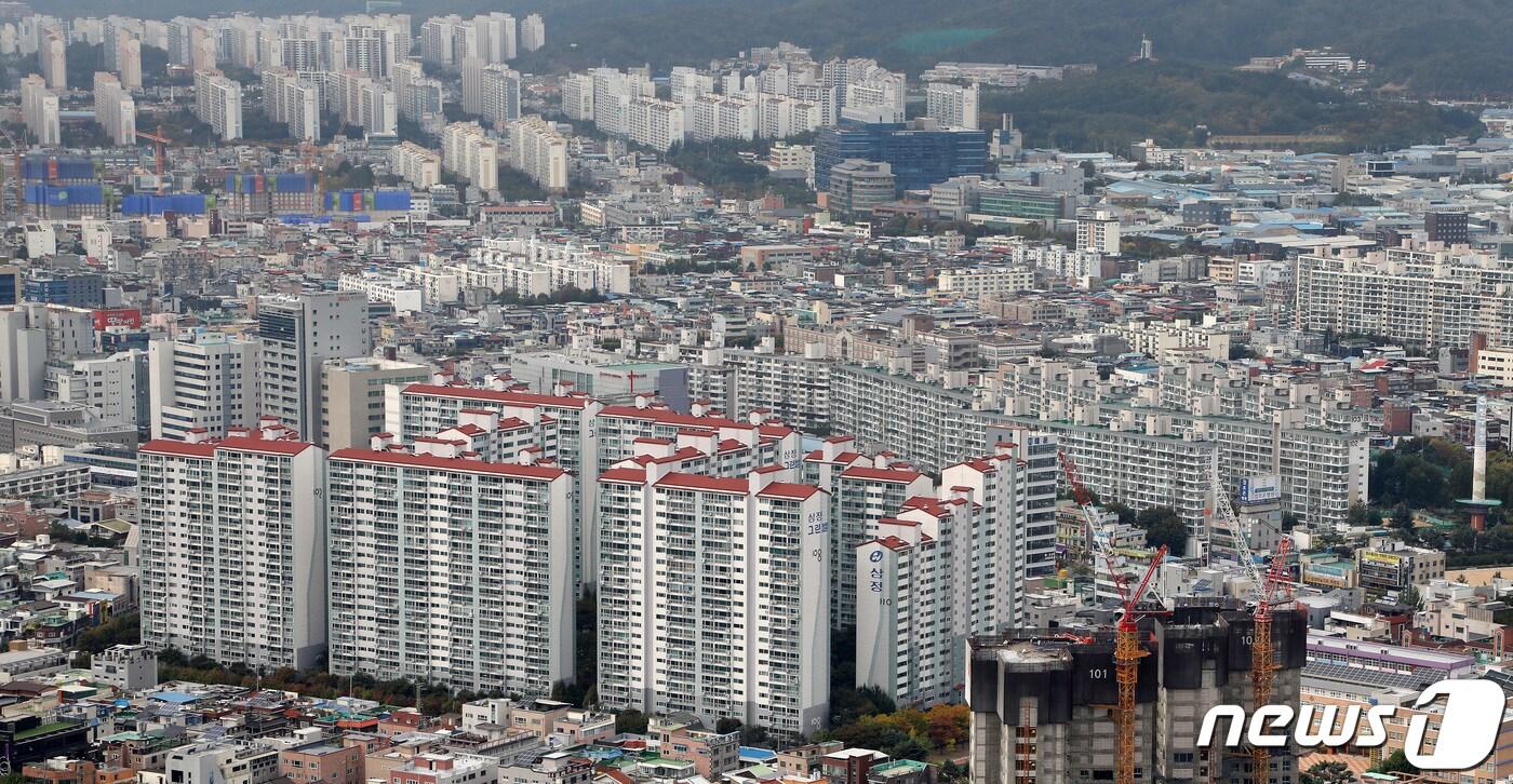 본문 이미지 - 대구 도심 아파트(특정 기사 내용과 무관함) / 뉴스1 자료사진 ⓒ News1 공정식 기자