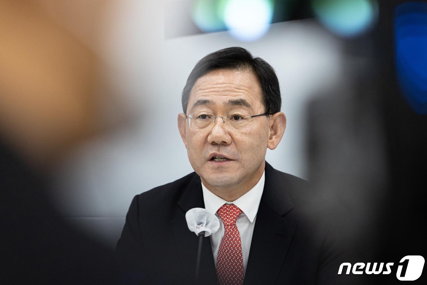 본문 이미지 - 주호영 국민의힘 원내대표가 23일 오후 서울 여의도 국회에서 열린 기자간담회에서 발언을 하고 있다. 2022.10.23/뉴스1 ⓒ News1 이재명 기자