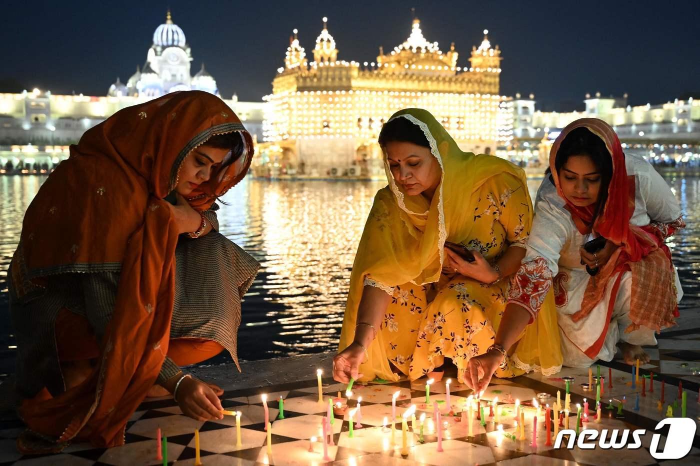 인도 암리차르 황금 사원에서 시크교 축제인 &#39;반디초르 디바스&#39;가 열리고 있다. &#40;자료사진&#41; ⓒ AFP=뉴스1 ⓒ News1 권진영 기자