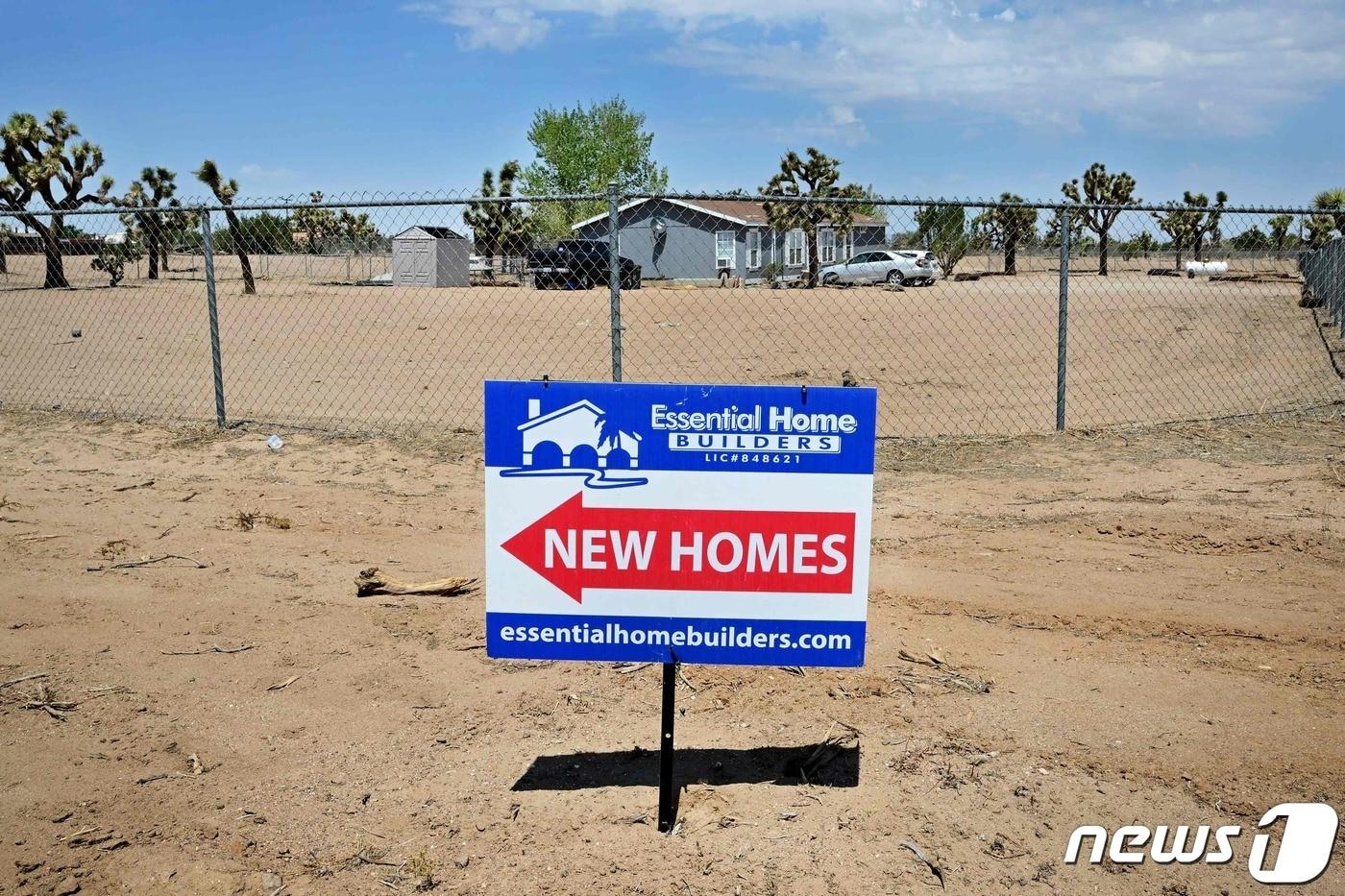 미국 캘리포니아주 소재 신규 주택 광고판 ⓒ AFP=뉴스1
