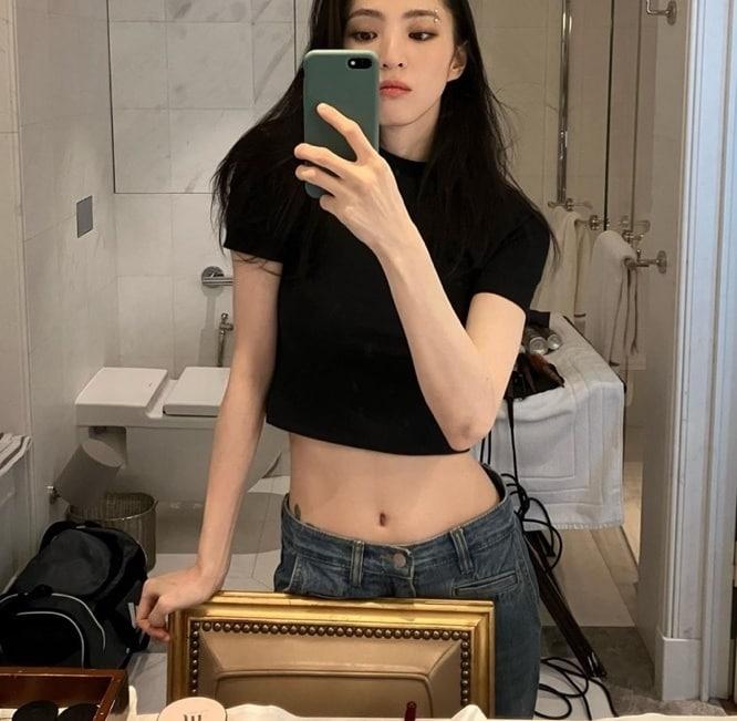 본문 이미지 - 한소희 인스타그램