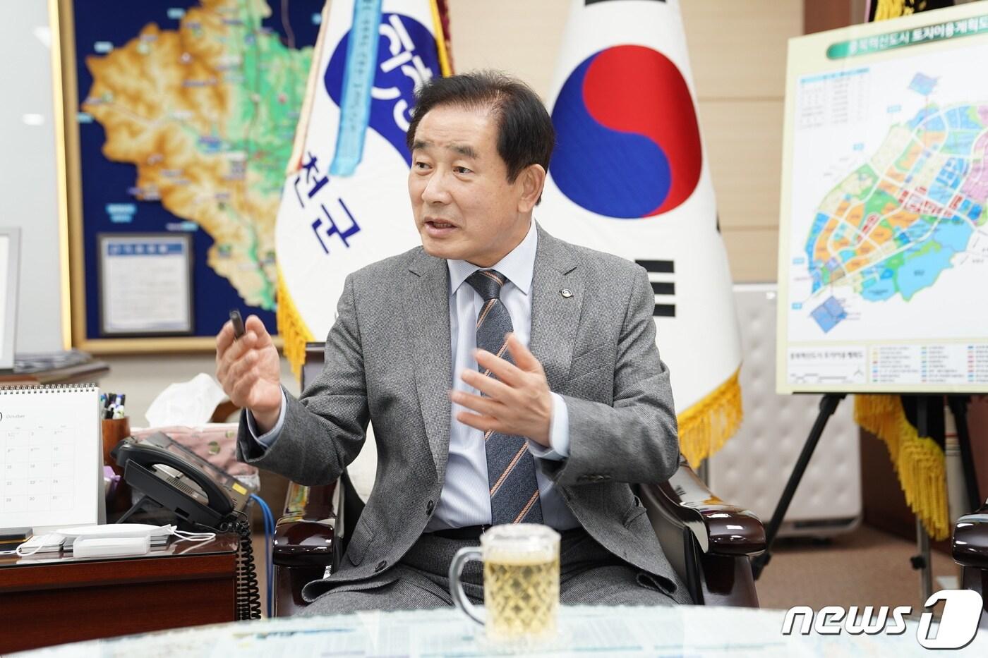 본문 이미지 - 송기섭 충북 진천군수.2022.10.4/